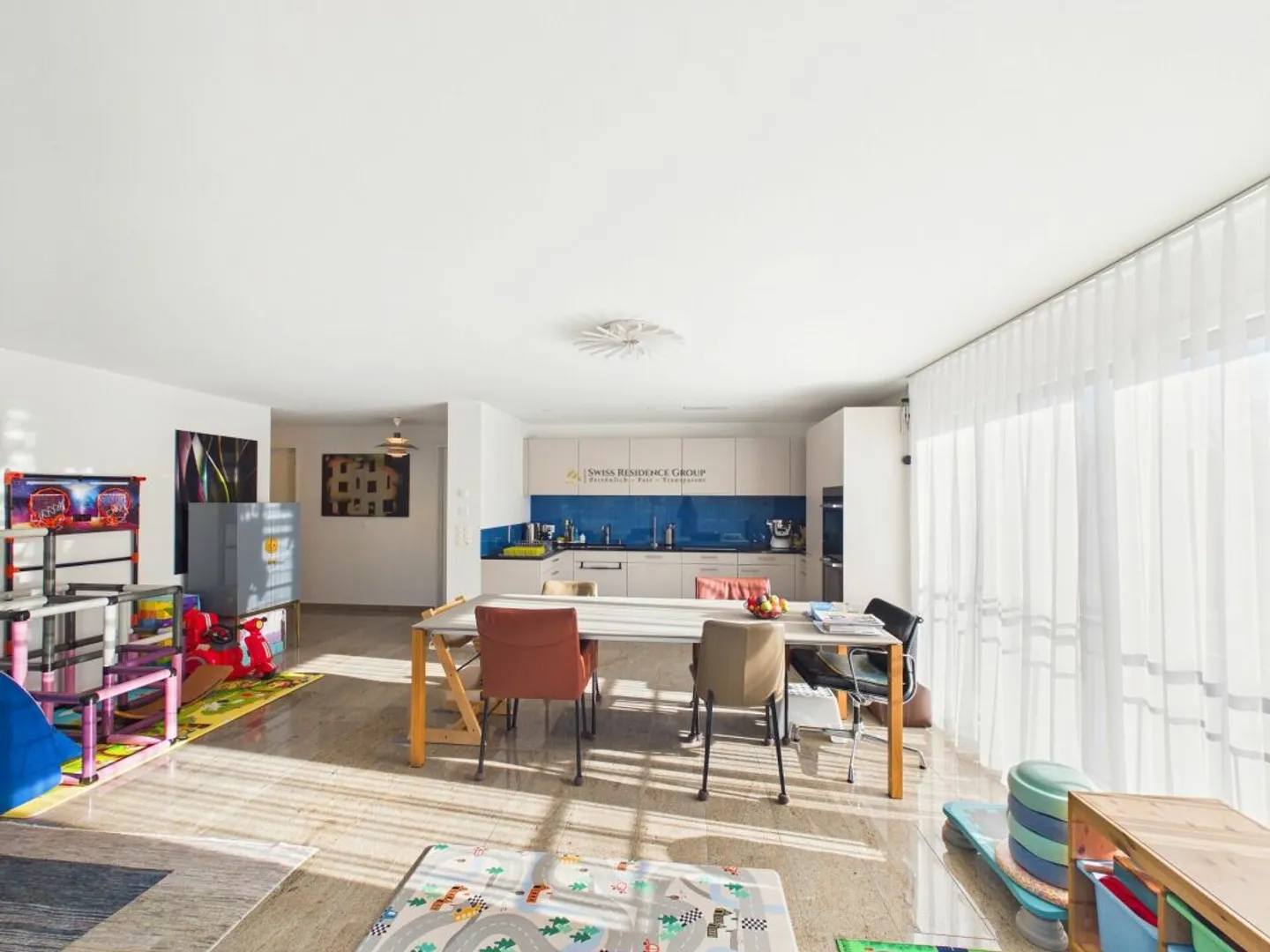 Appartement lumineux de 4,5 pièces avec grand balcon ensoleillé - Photo 9 sur 13