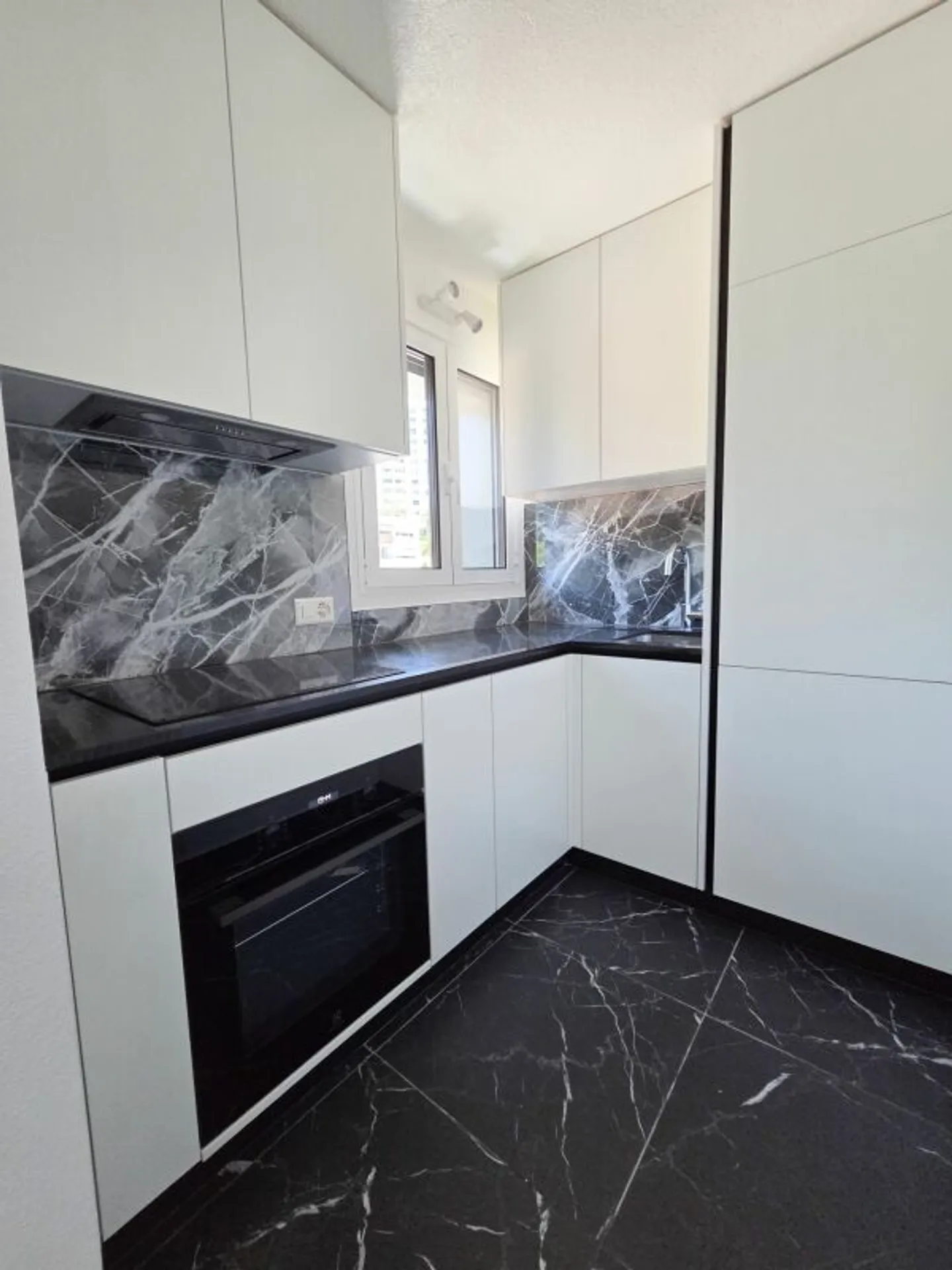 Appartement rénové 4.5 pièces - Photo 9 sur 10
