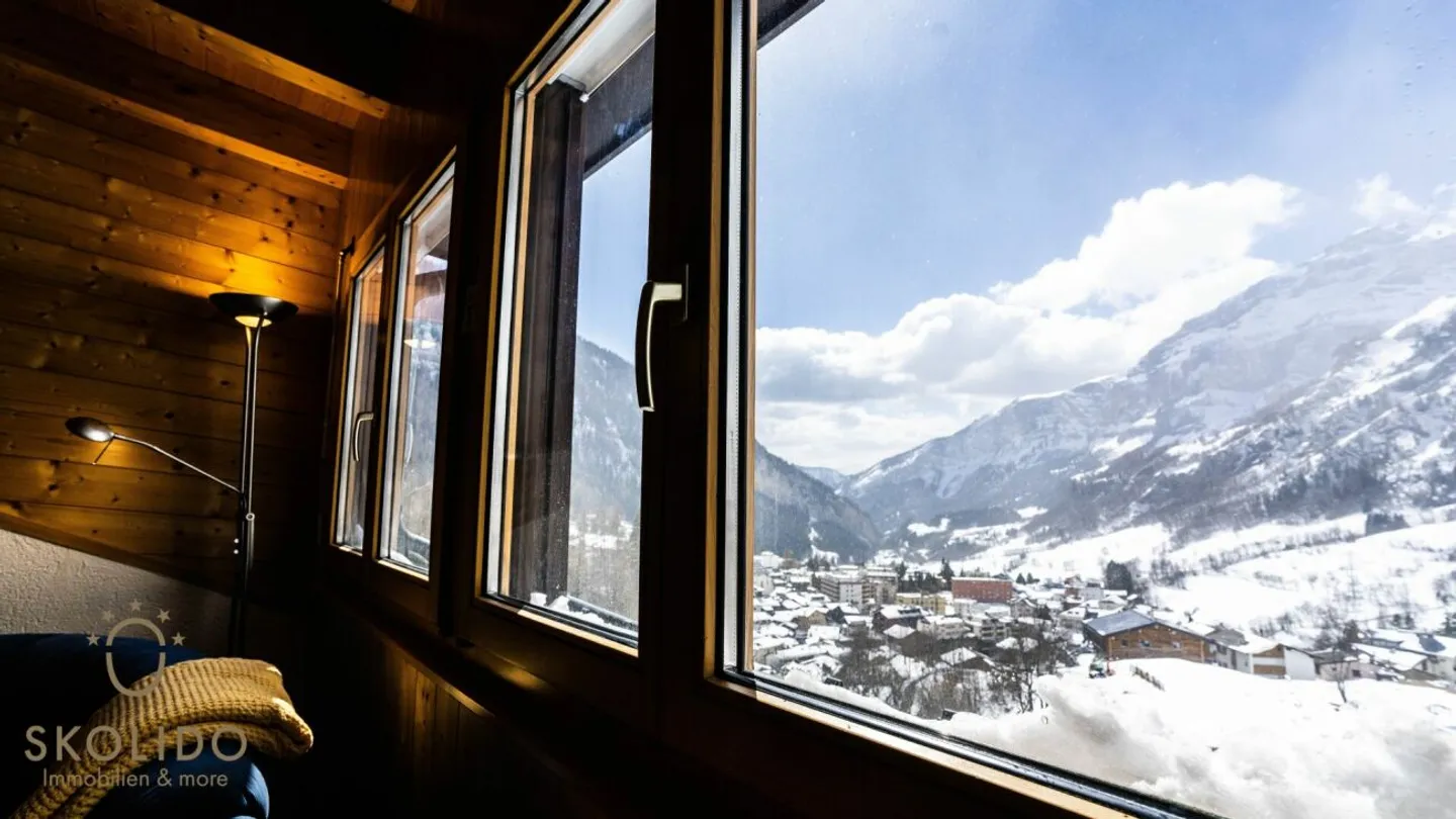 Spacious 3.5-room penthouse with panoramic view - Photo 8 of 13