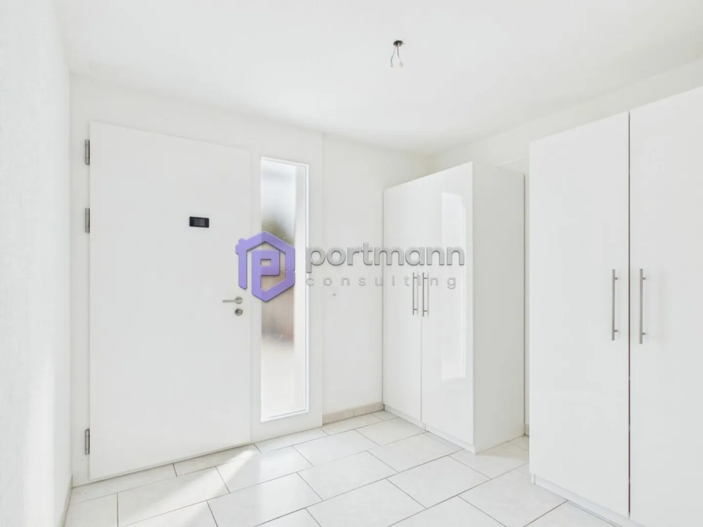 Casa unifamiliare a schiera continuamente ristrutturata e convertita - Foto 9 di 13