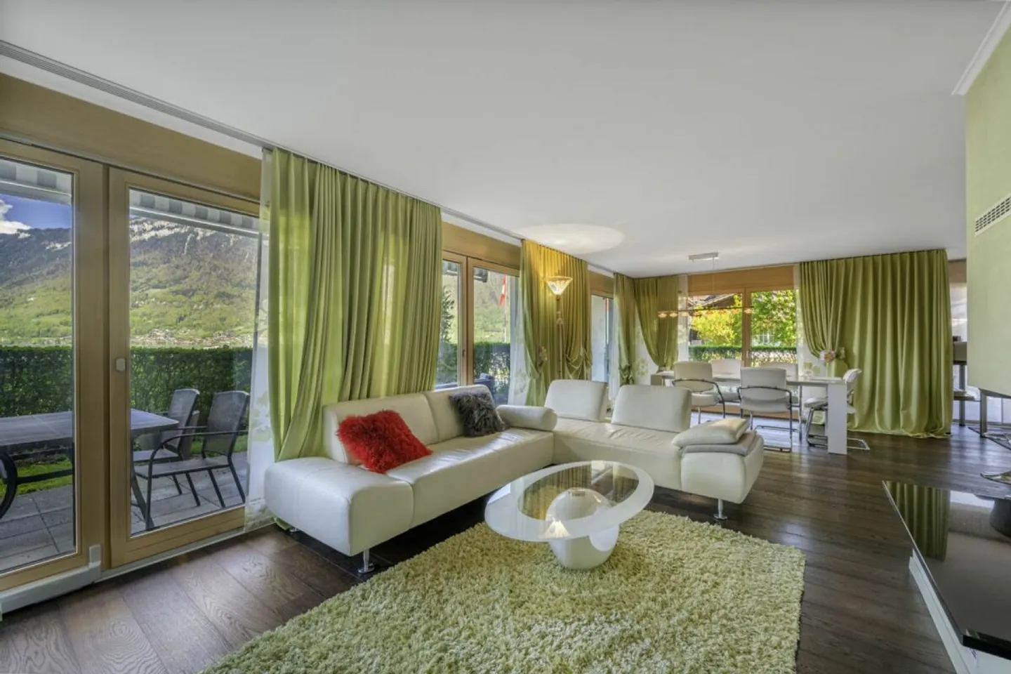 Appartement de jardin au bord du lac - Photo 6 sur 13