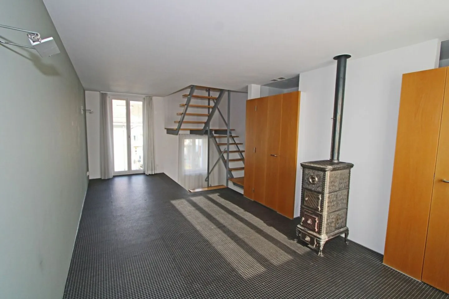 Oltner Original - Charming Townhouse - Photo 8 of 13