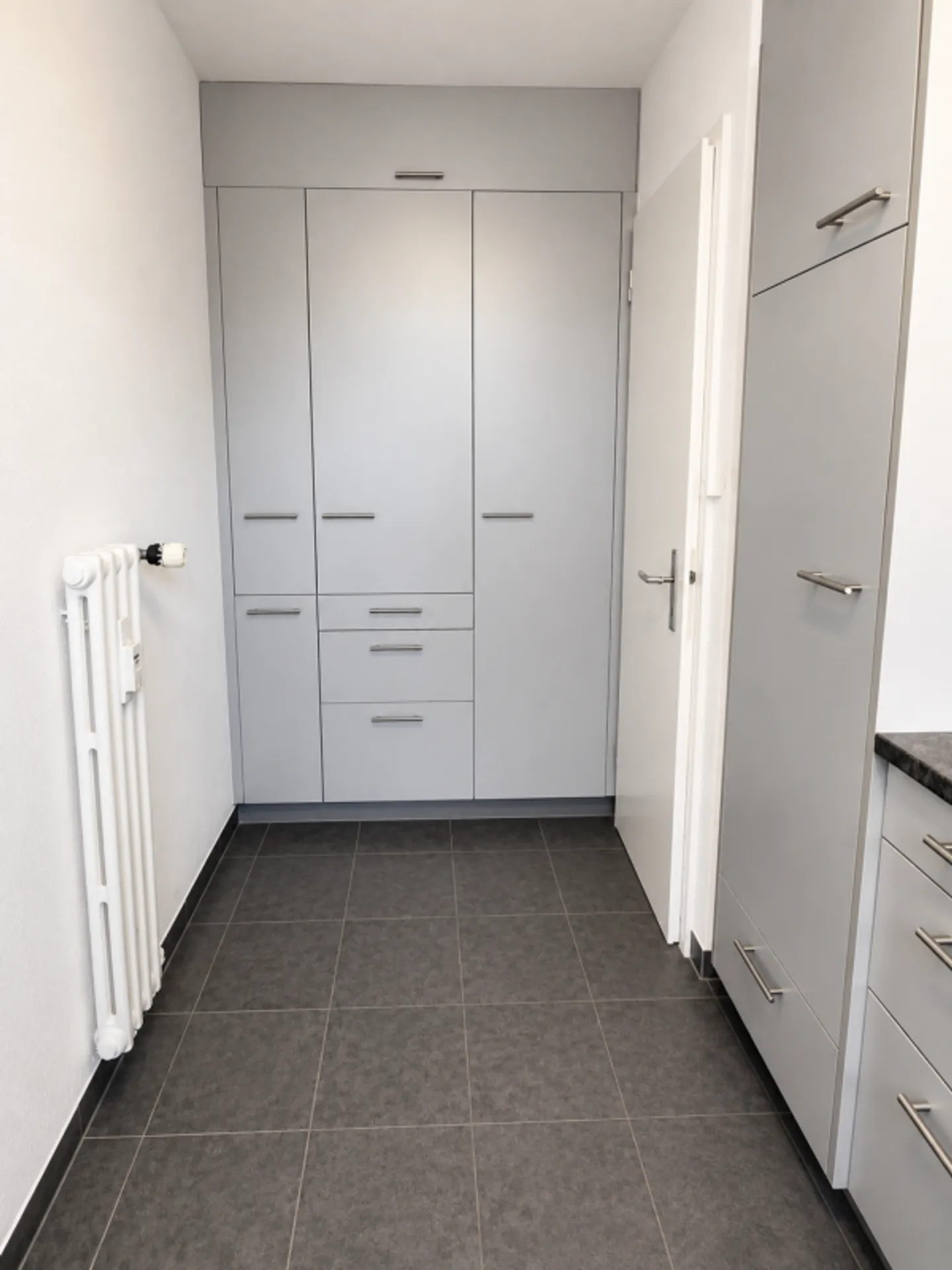 Teilsanierte Wohnung - Foto 3 von 8