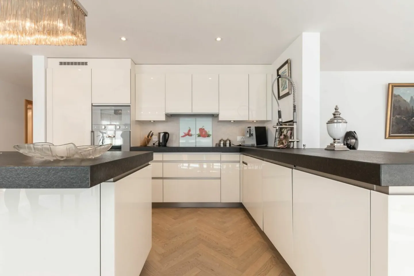 Beautiful 4.5-room apartment with boat space and lake view, Chalet Brienzersee - Photo 7 of 13