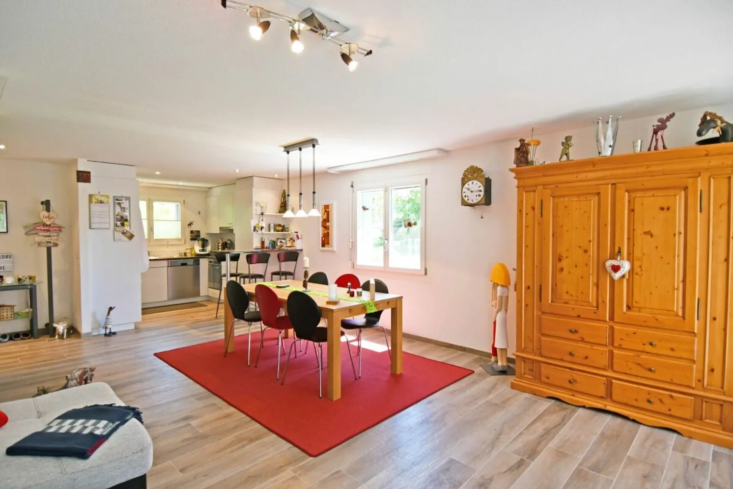 Sehr gepflegtes 5.5-Zi.-Einfamilienhaus - Foto 4 von 13