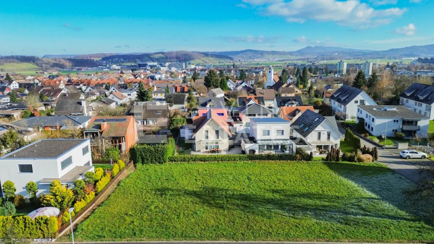 EXCLUSIVITY IN A DESIRABLE LOCATION - Photo 13 of 13