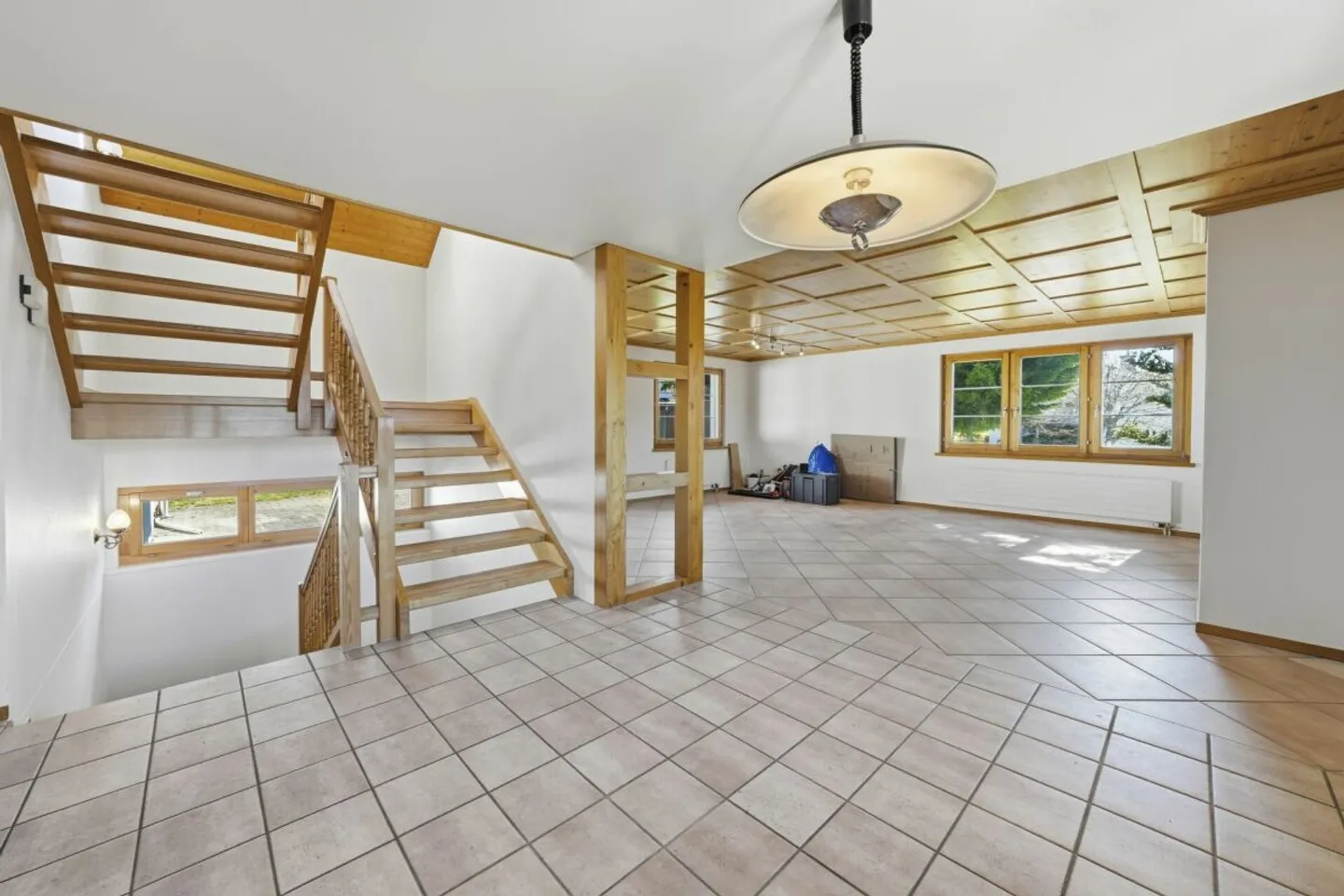Paradise familial indépendant avec appartement, vue dégagée et offre d'espace polyvalent - Photo 9 sur 13