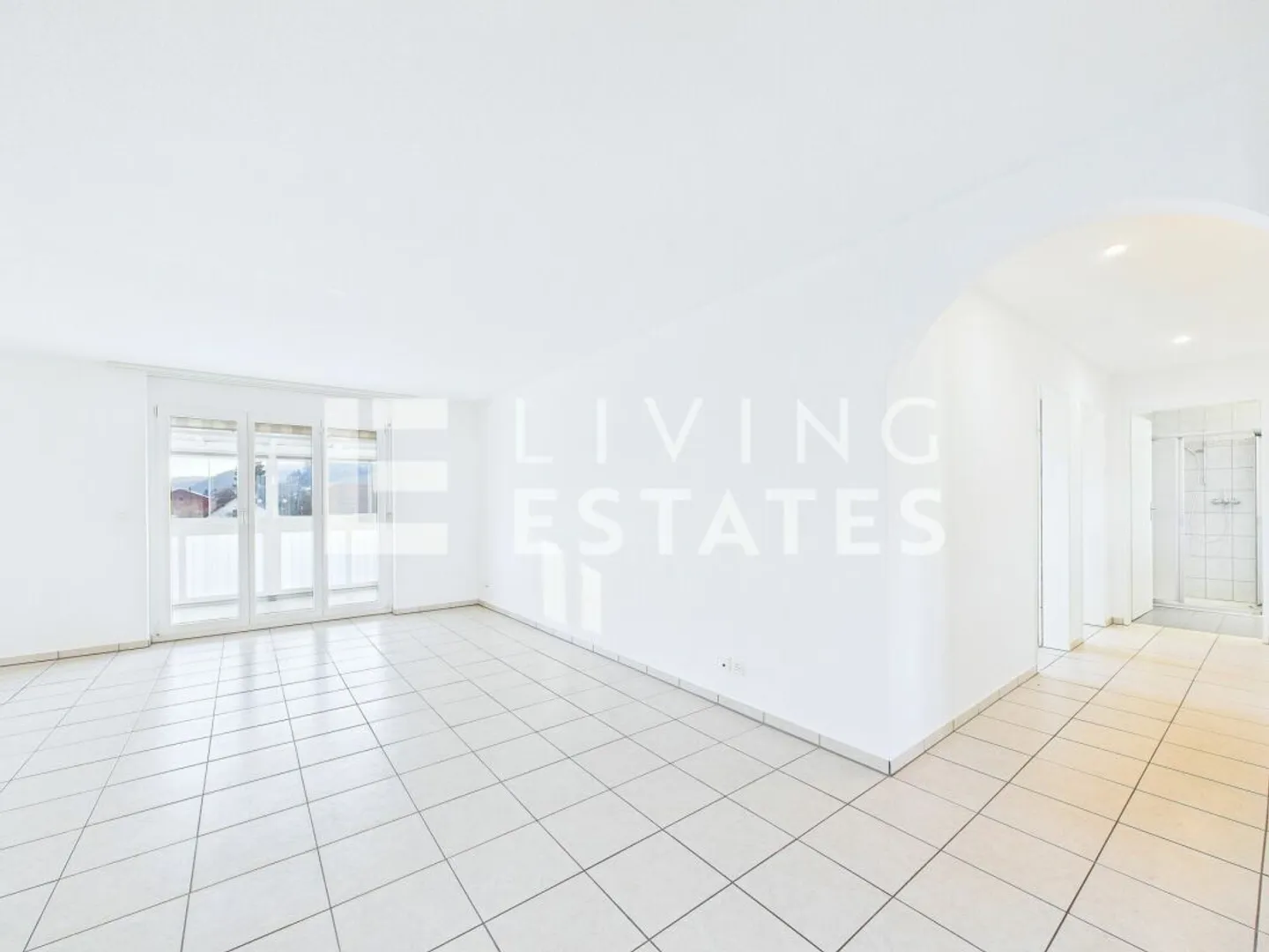 GROSSZÜGIGES WOHNEN MIT KOMFORT UND AUSSICHT - Photo 7 sur 13