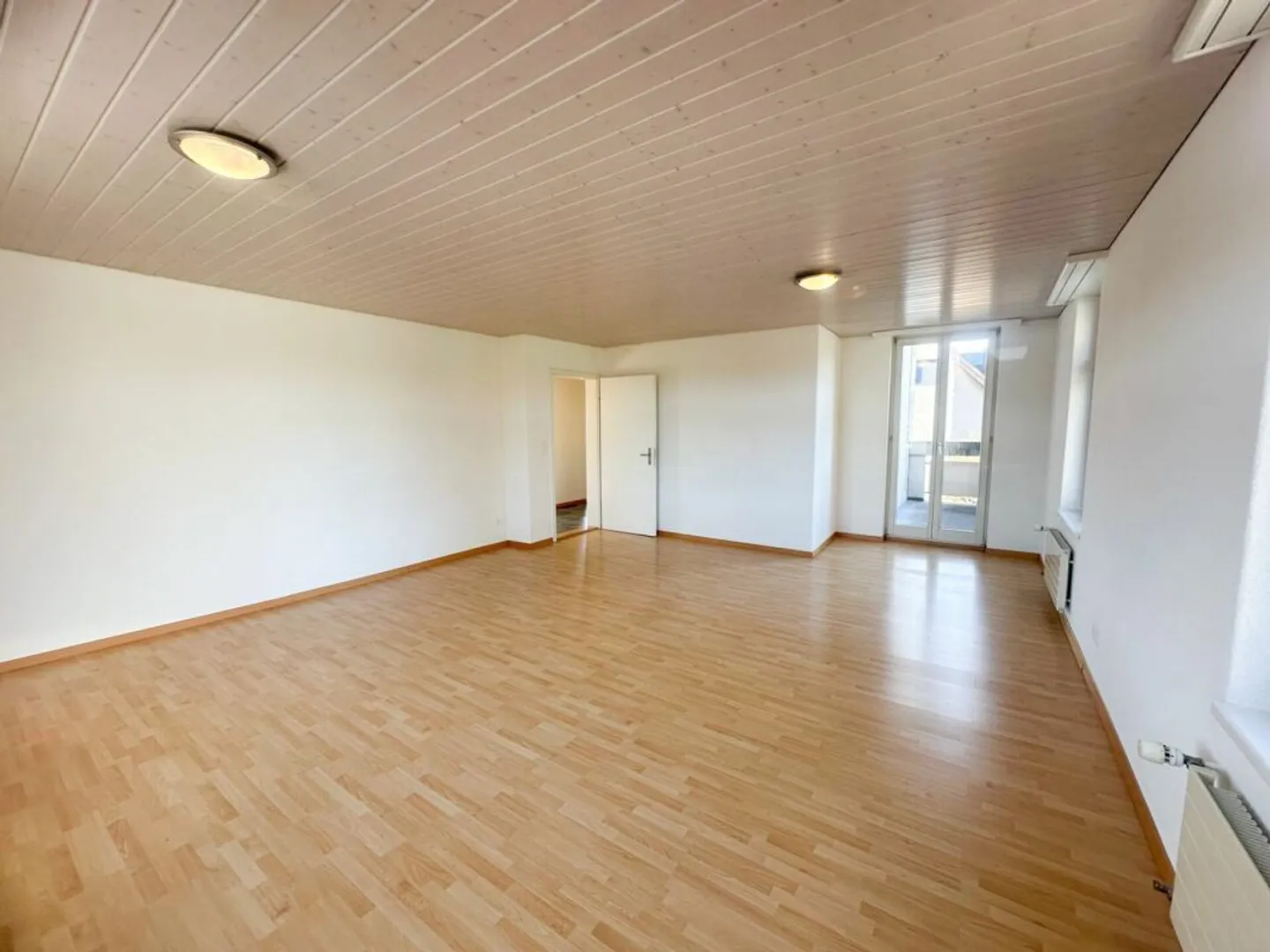 Appartement rénové avec charme cherche nouveaux locataires ! - Photo 4 sur 9