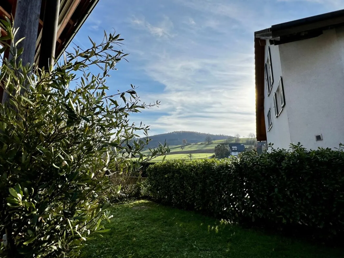 Ampia casa familiare con giardino e vista libera a Magden - Foto 8 di 9