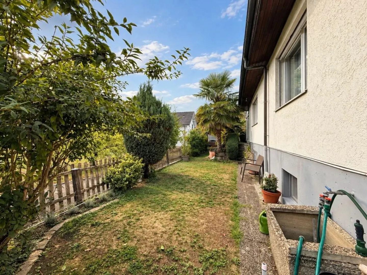 A Home with Charm and Beautiful Garden in Duggingen - Photo 4 of 13