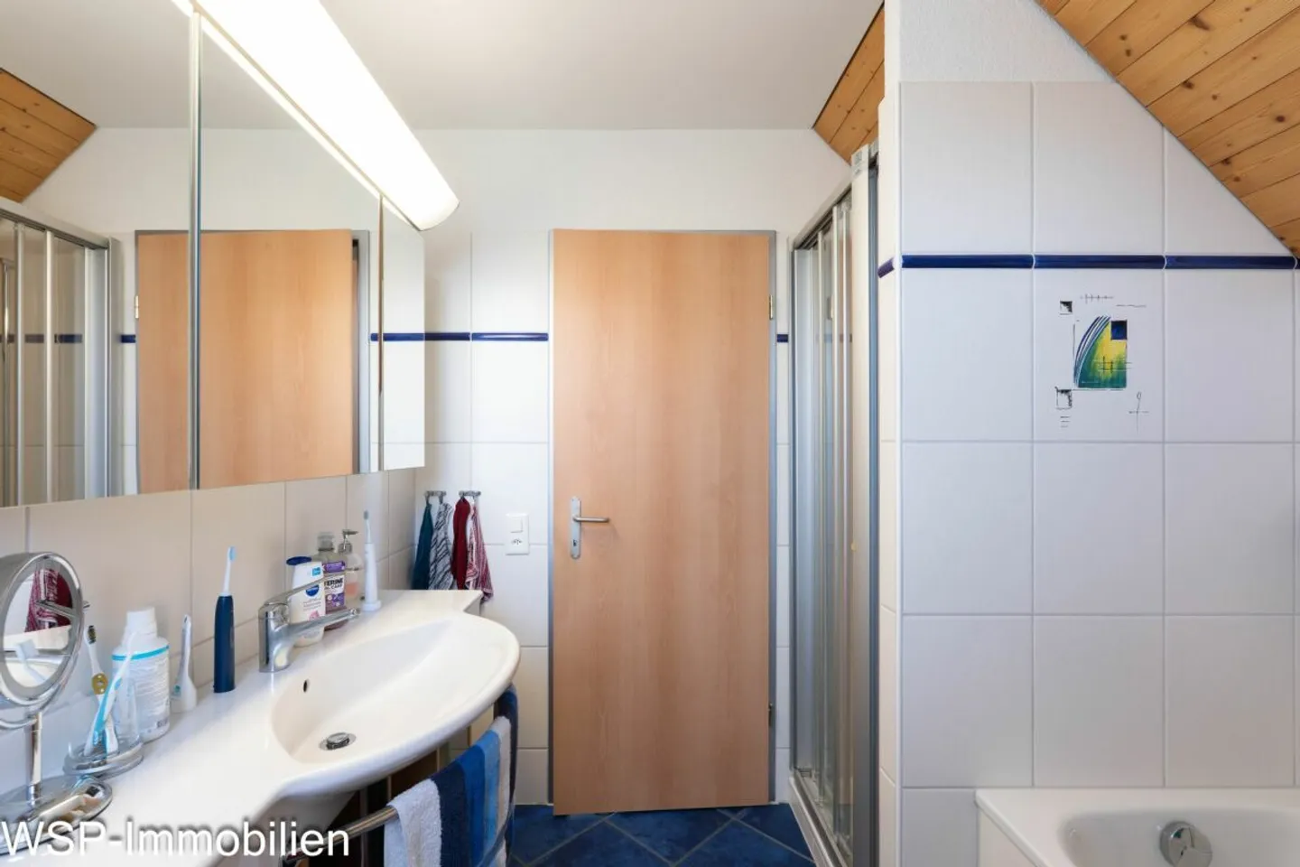 Detached House in Country House Style - Photo 7 of 11