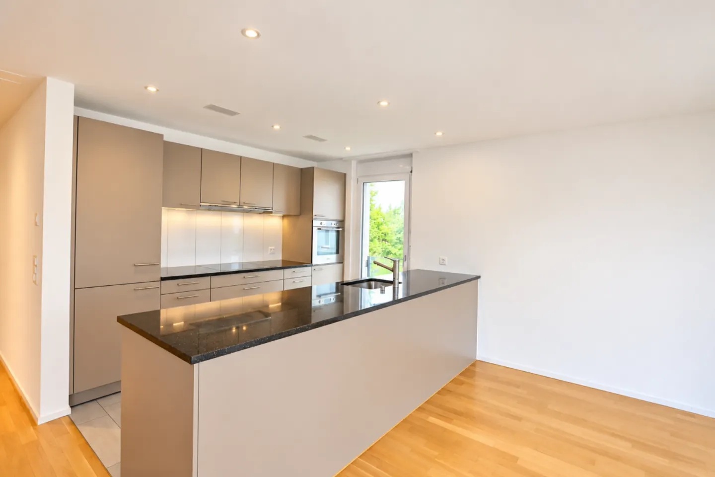 Grosszügige 4.5 Zimmerwohnung in familienfreundlichem Quartier! - Foto 4 von 13