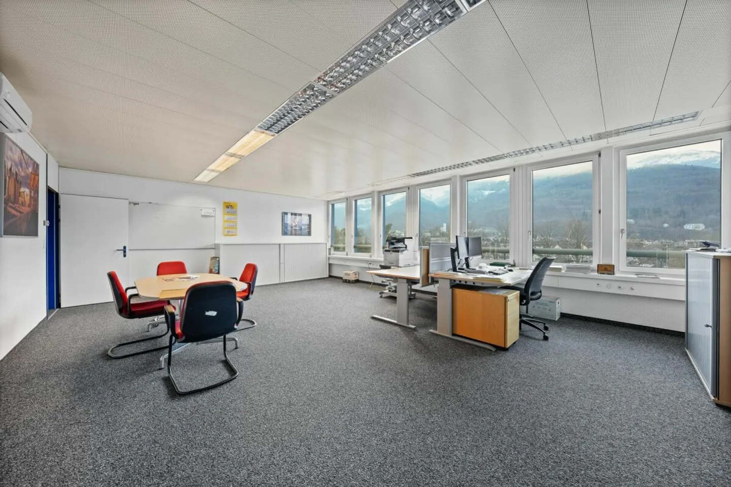 Helle Büroräume mit Aussicht - Foto 3 von 11