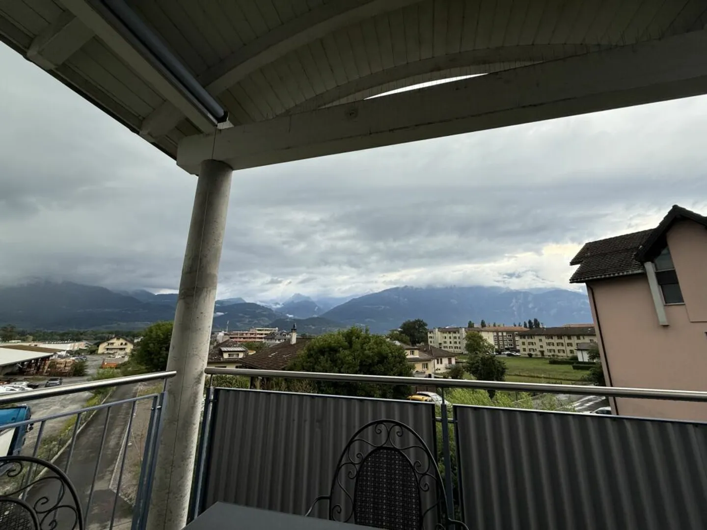 Appartement 5.5 pièces au centre de Monthey vendu loué - Foto 7 di 13