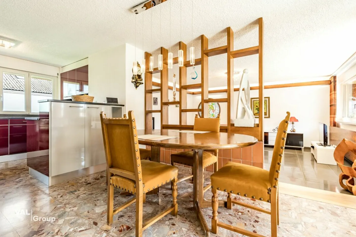 Charming House with Independent Studio - Photo 7 of 13