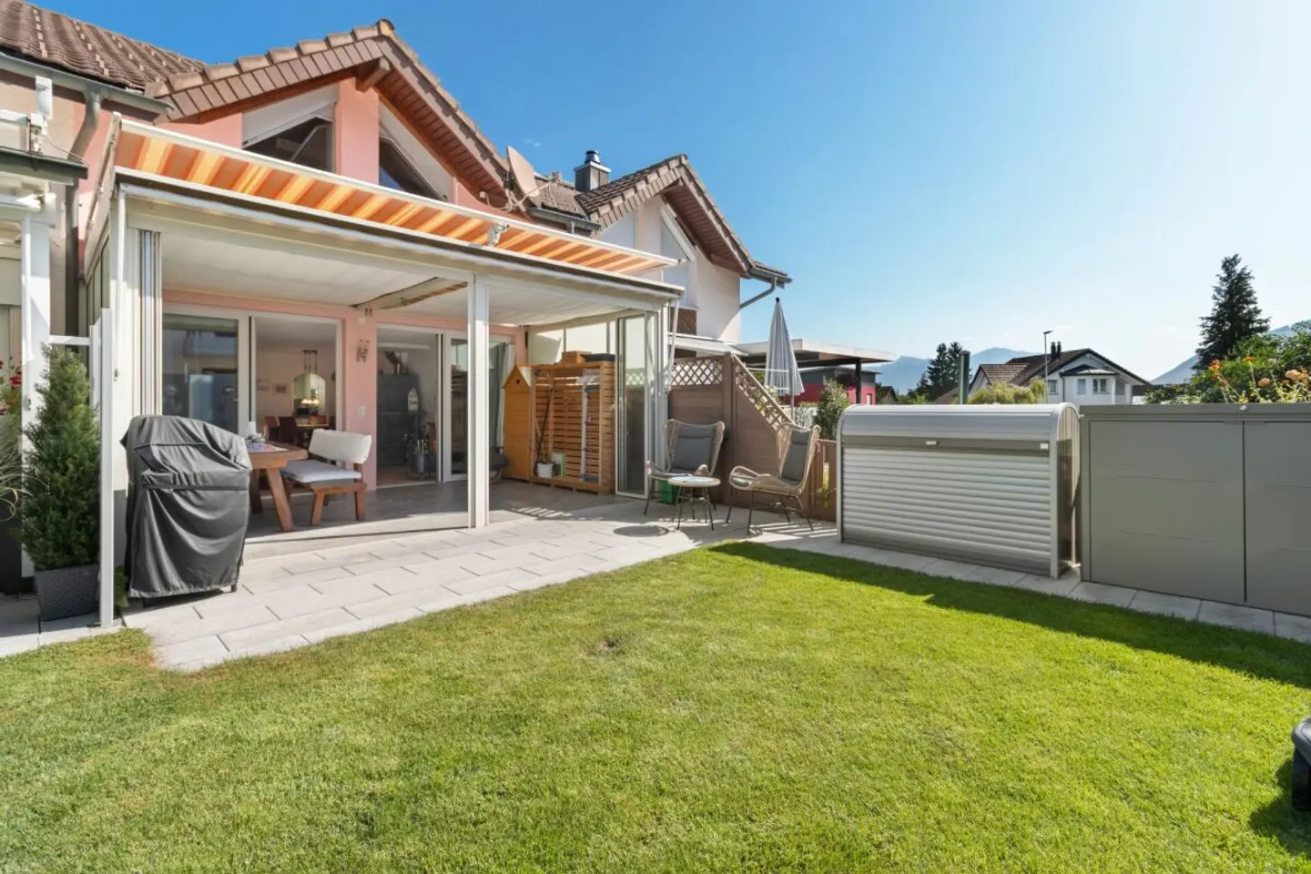 Une maison confortable pour la jeune famille - Photo 1 sur 13