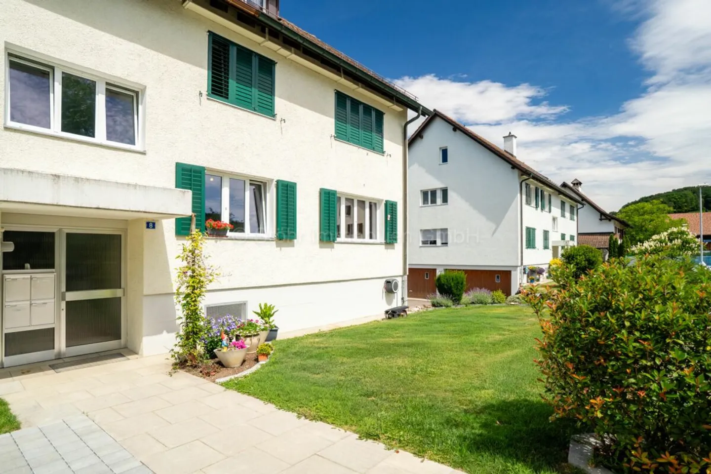 Appartamento 3.5 locali al piano rialzato con balcone e locali accessori versatili - Foto 2 di 13