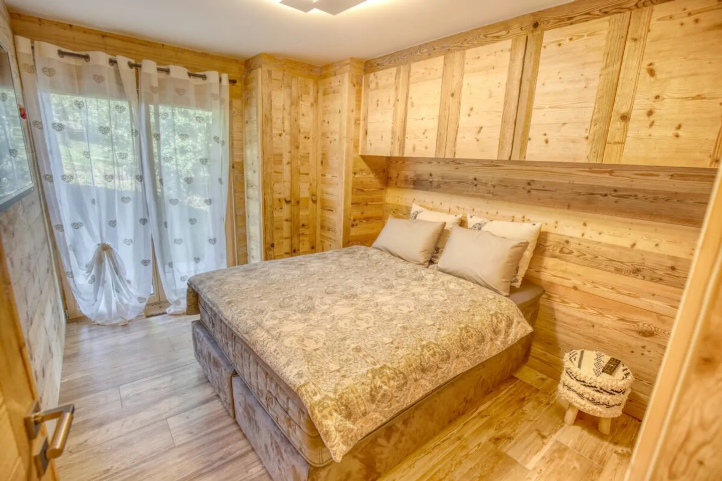 Luxury 4.5-room apartment in very good condition for sale in Haute-Nendaz. - Photo 2 of 13