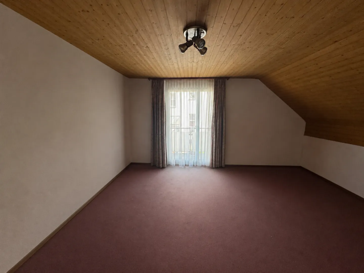 Charmantes Einfamilienhaus mit Garten - Foto 8 von 13
