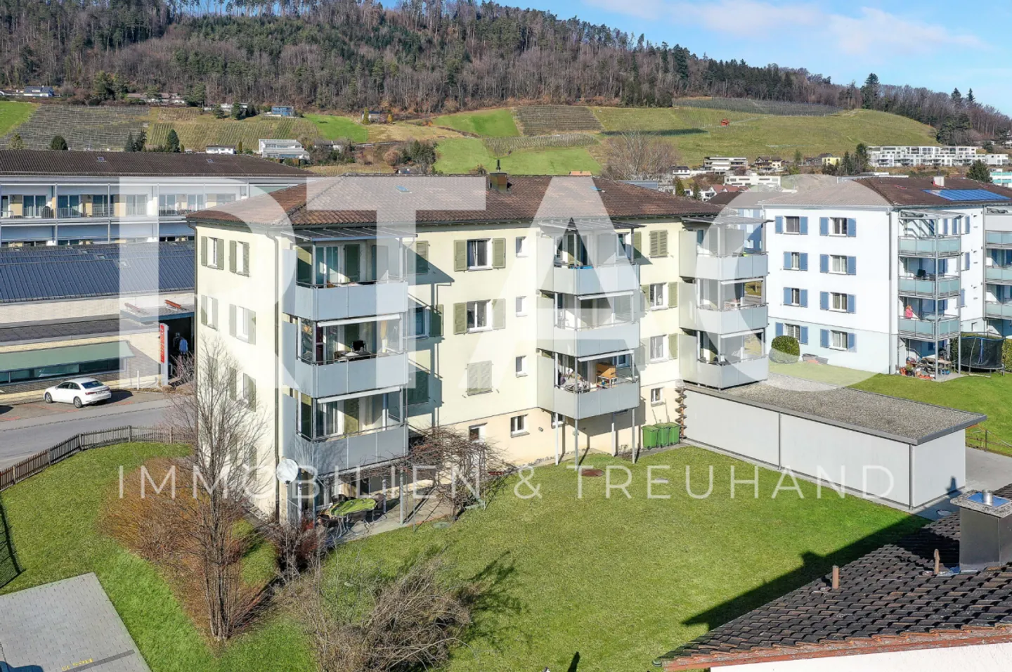 3-room apartment - Photo 1 of 12