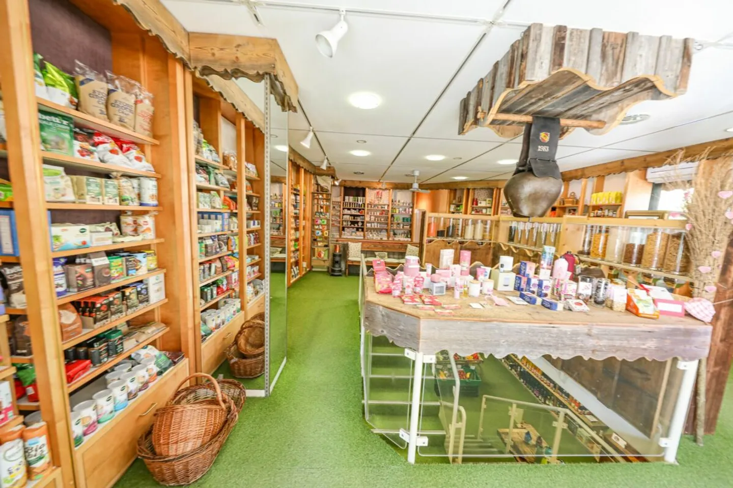 Gewerbefläche mit Lagerraum - Foto 2 von 7