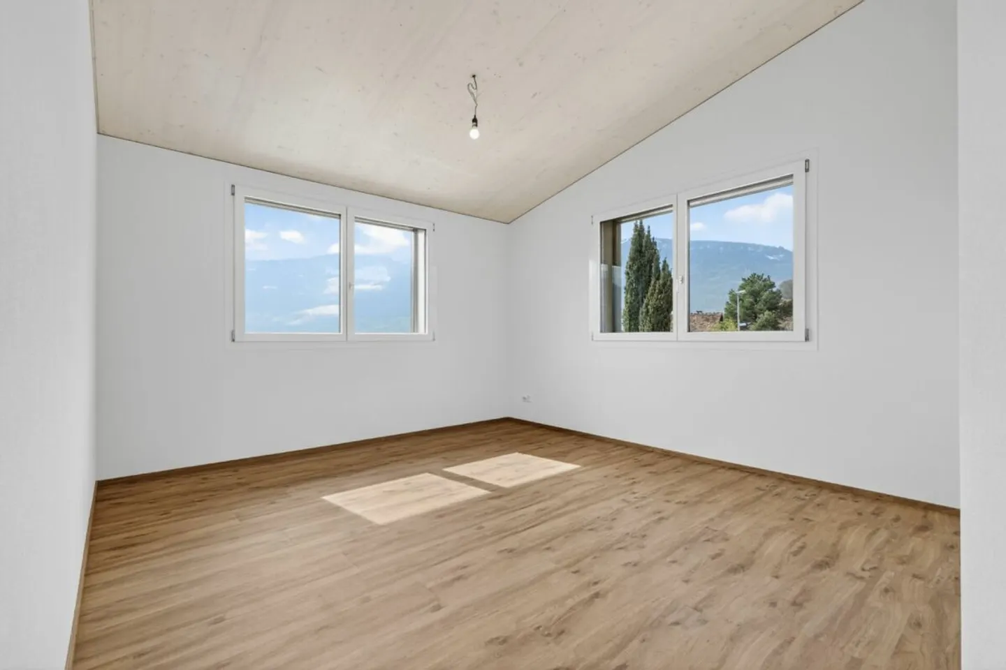 Modernes Einfamilienhaus mit Einliegerwohnung - Foto 11 von 13