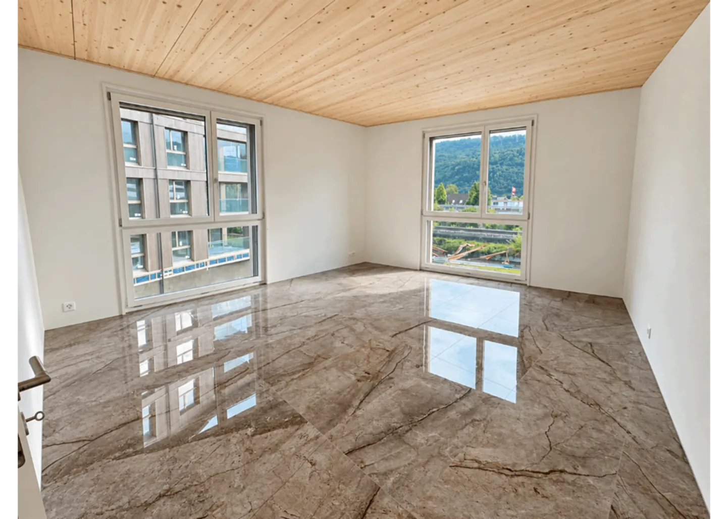 Appartement en duplex de 5,5 pièces luxueux - Photo 3 sur 13