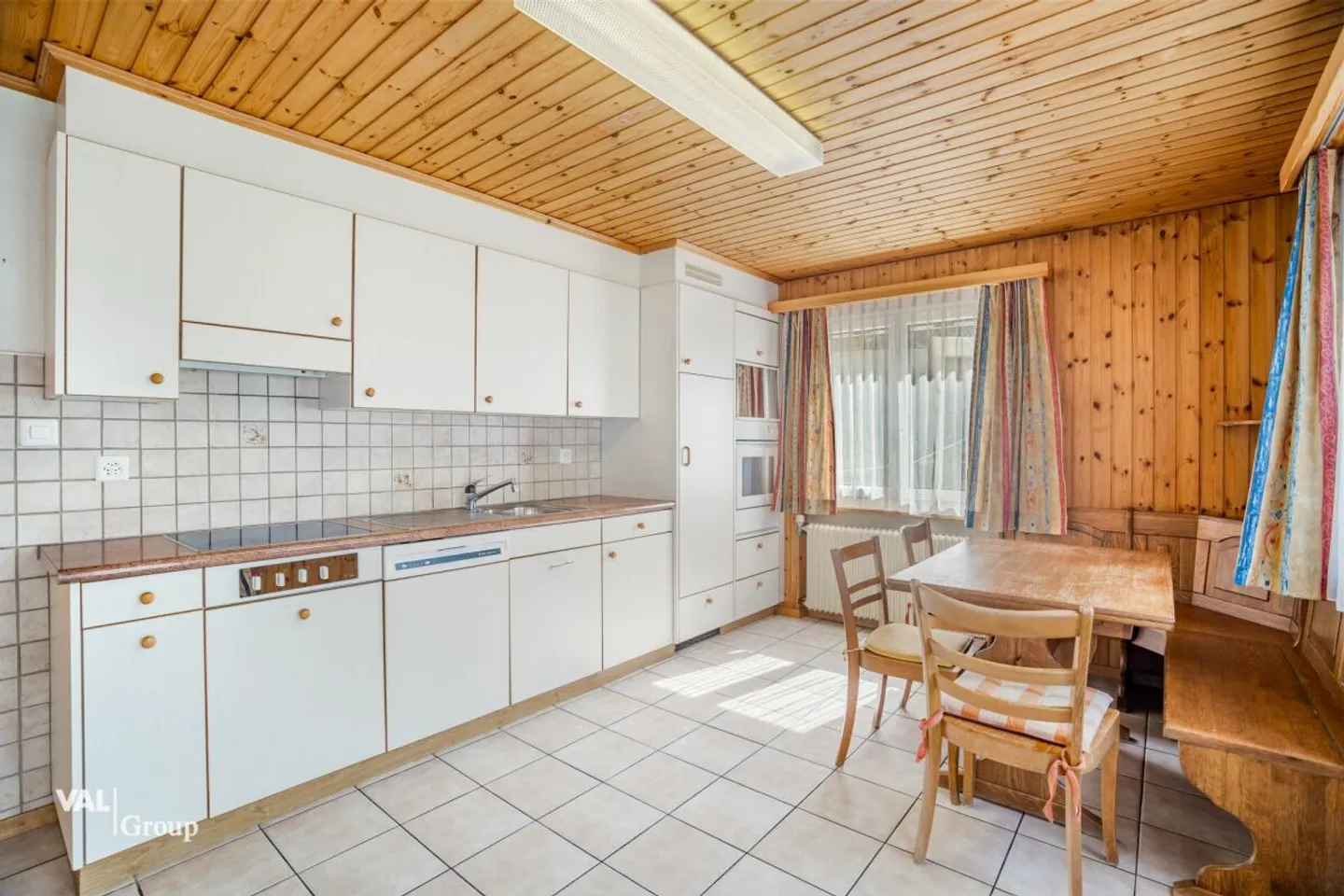 Vie tranquille dans un cadre pittoresque avec une vue imprenable - Photo 6 sur 13