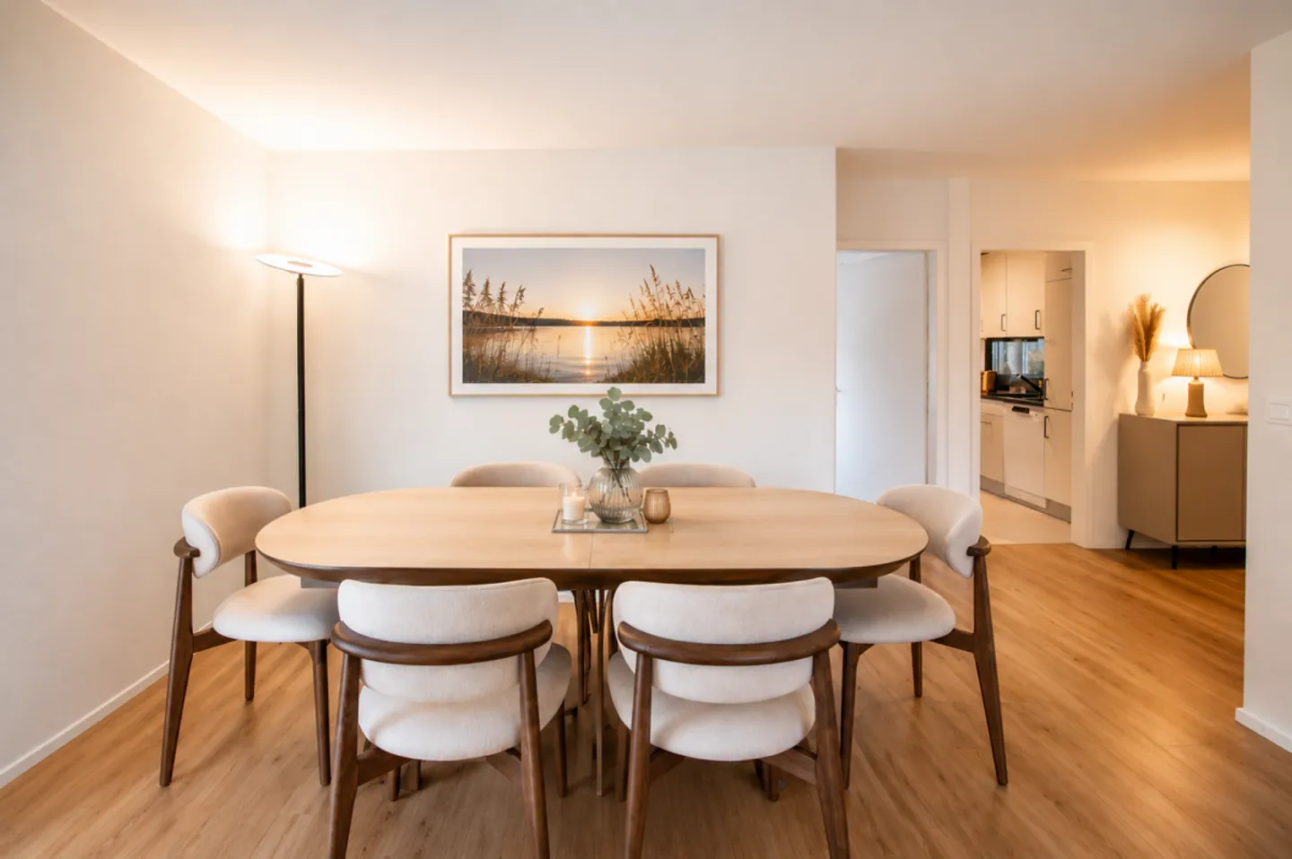 Four Rooms. One Lake. Countless Moments of Happiness - 4.0 Room Apartment in Greifensee - Photo 12 of 13