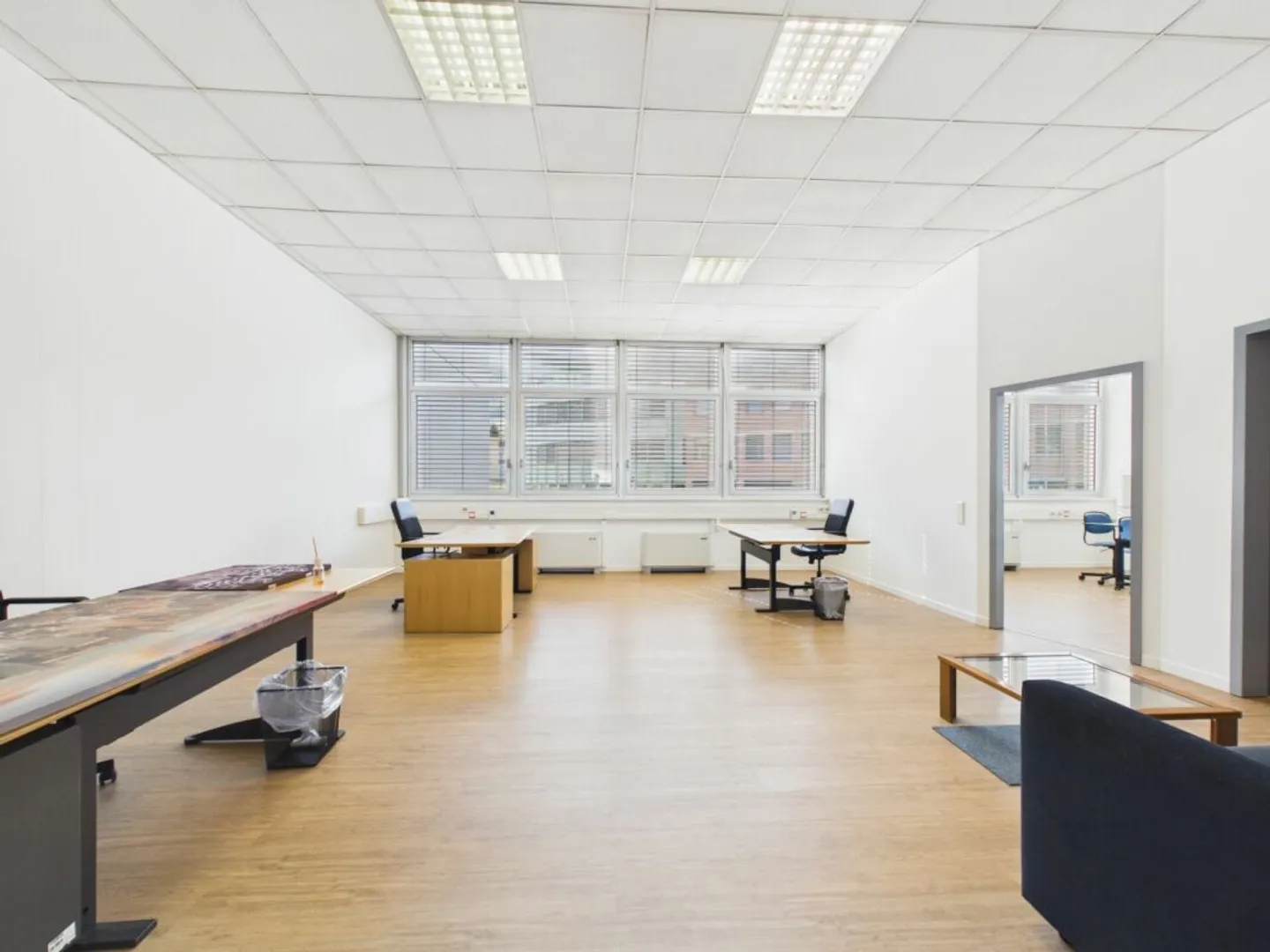Elegant Office Space in Manno - Photo 2 of 9