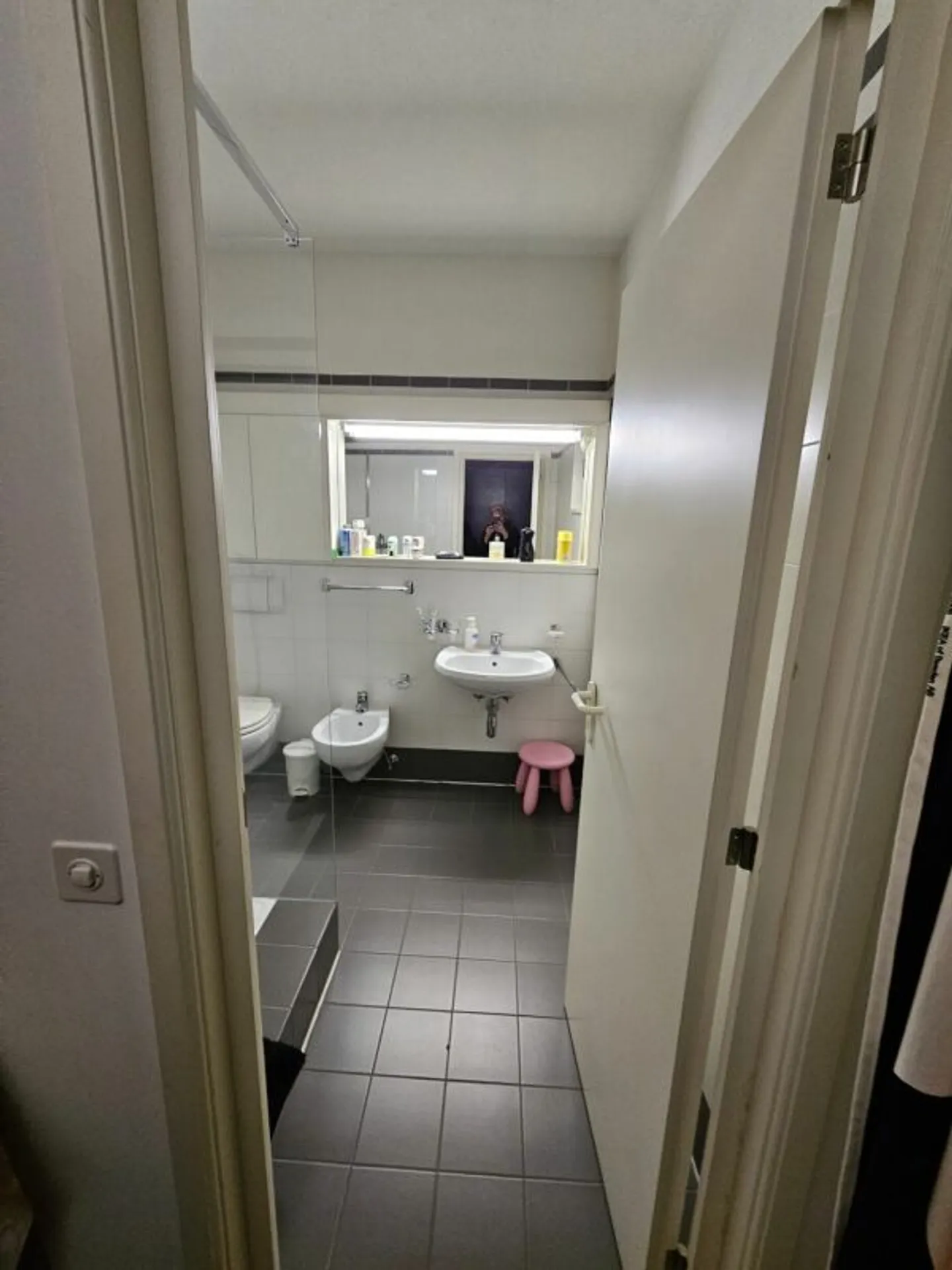 Lumieux 2.5 meublé à louer - Photo 3 sur 5