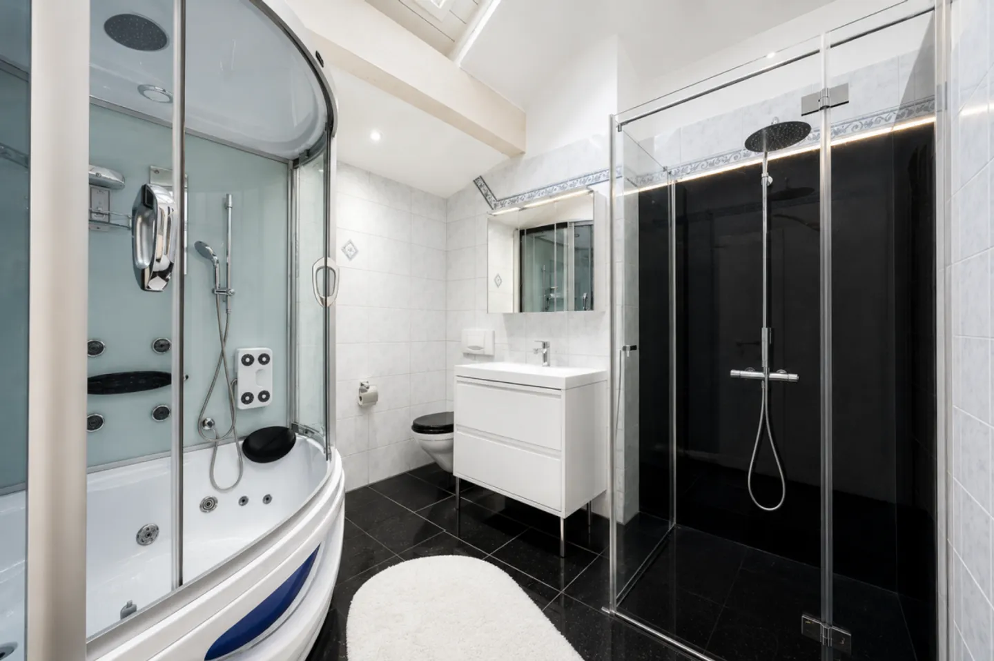 Exclusive 6.5-room penthouse apartment with lift directly into the apartment - Seepark Altendorf - Photo 10 of 13