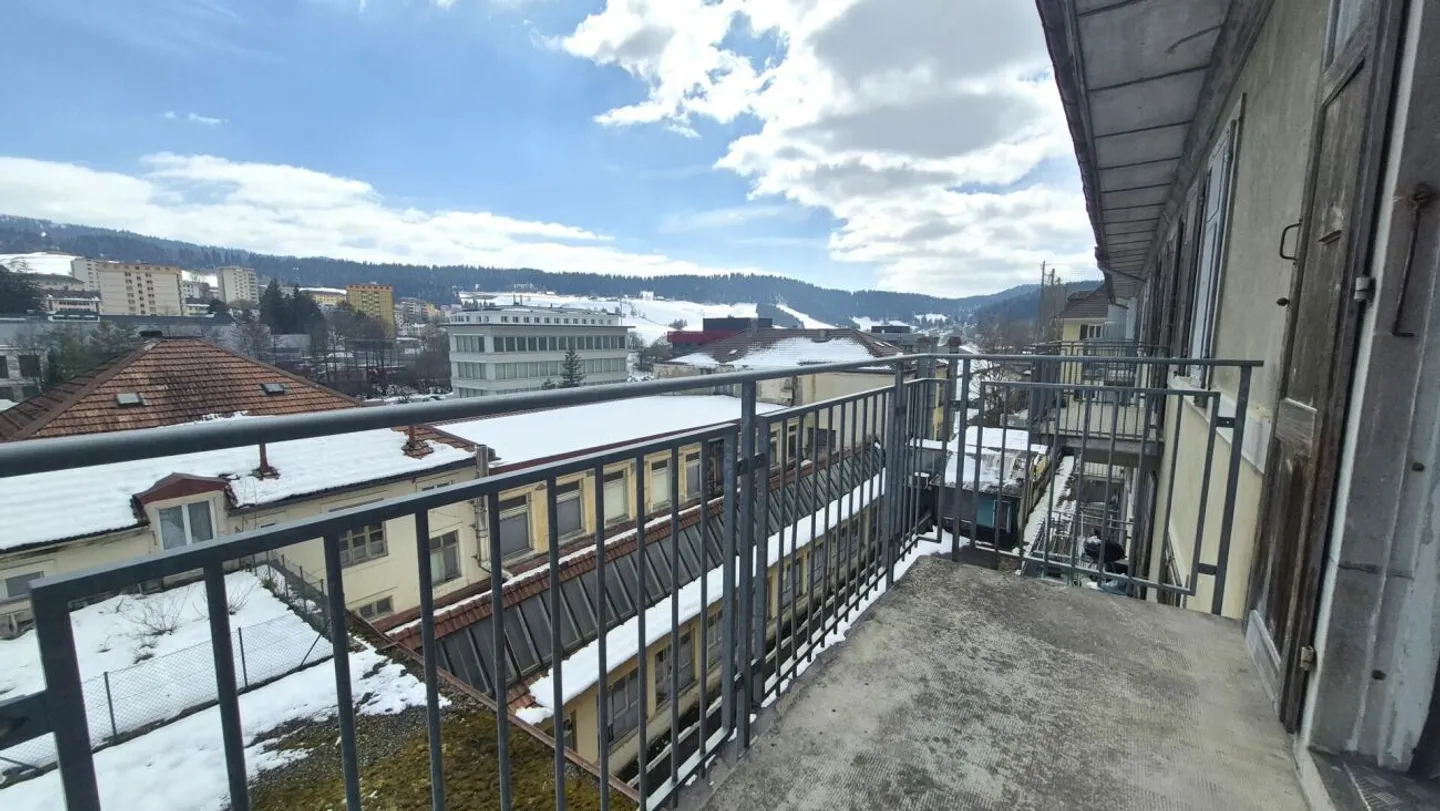 Appartamento di 3 stanze con balcone a Locle - Foto 5 di 8