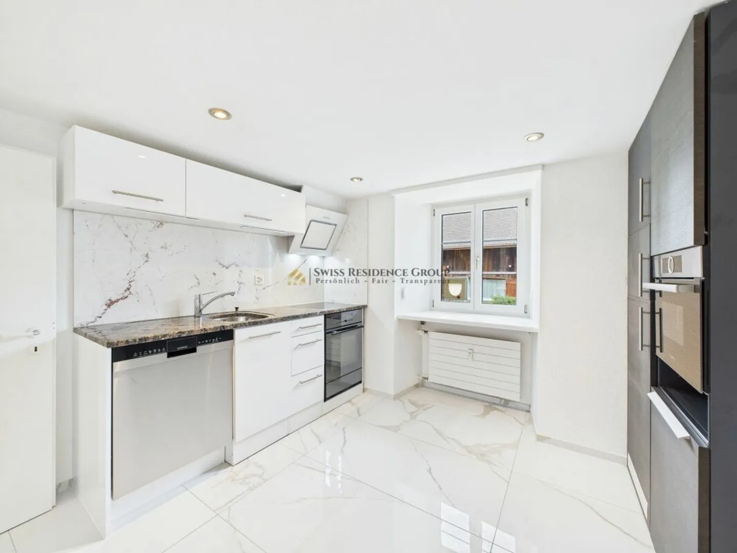 Charming Semi-Detached House for Rent in Küsnacht on Lake Zurich - Photo 4 of 13