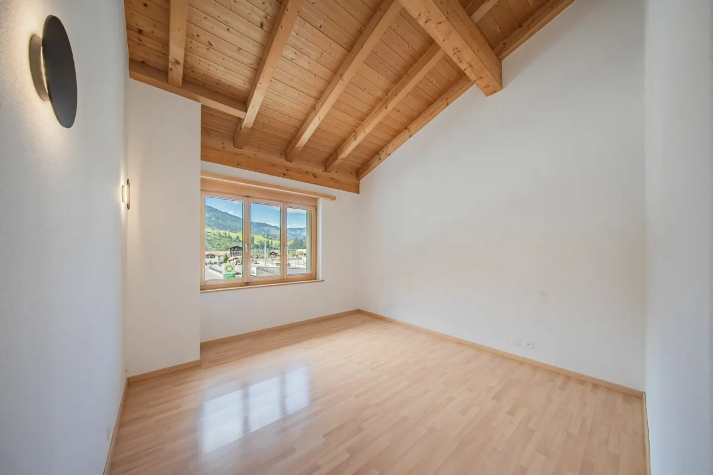 Appartement spacieux avec des équipements de haute qualité et de belles vues - Photo 4 sur 6