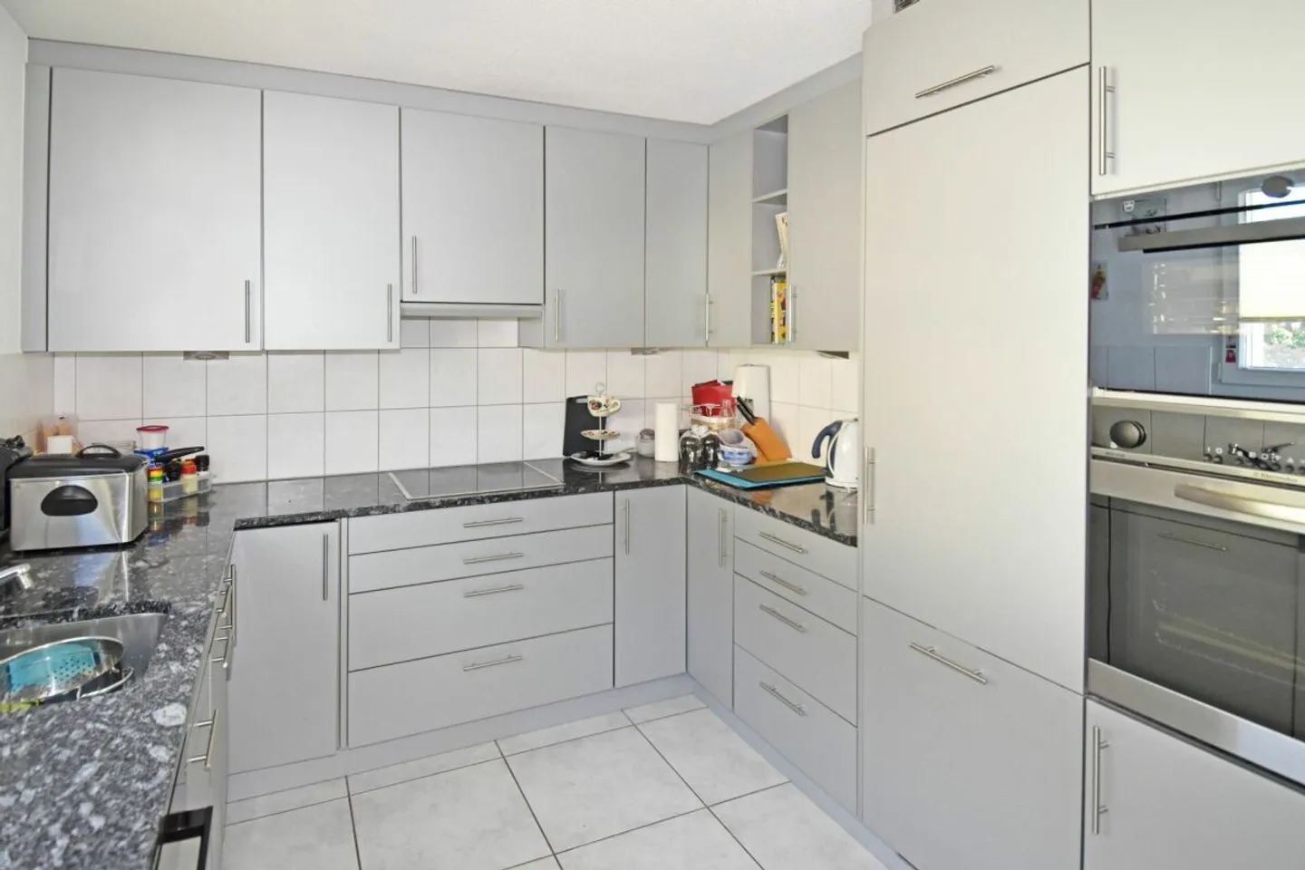 Casa familiare moderna con molta luce, spazio e qualità della vita - Foto 4 di 13