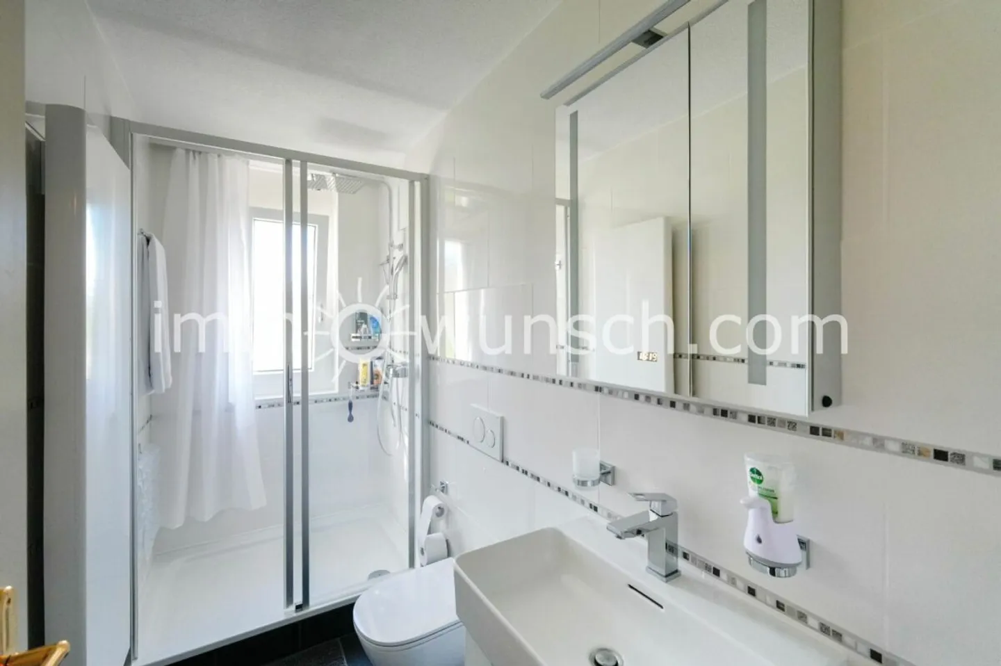 High-quality, sunny and quiet 4.5 room condominium - Photo 5 of 6