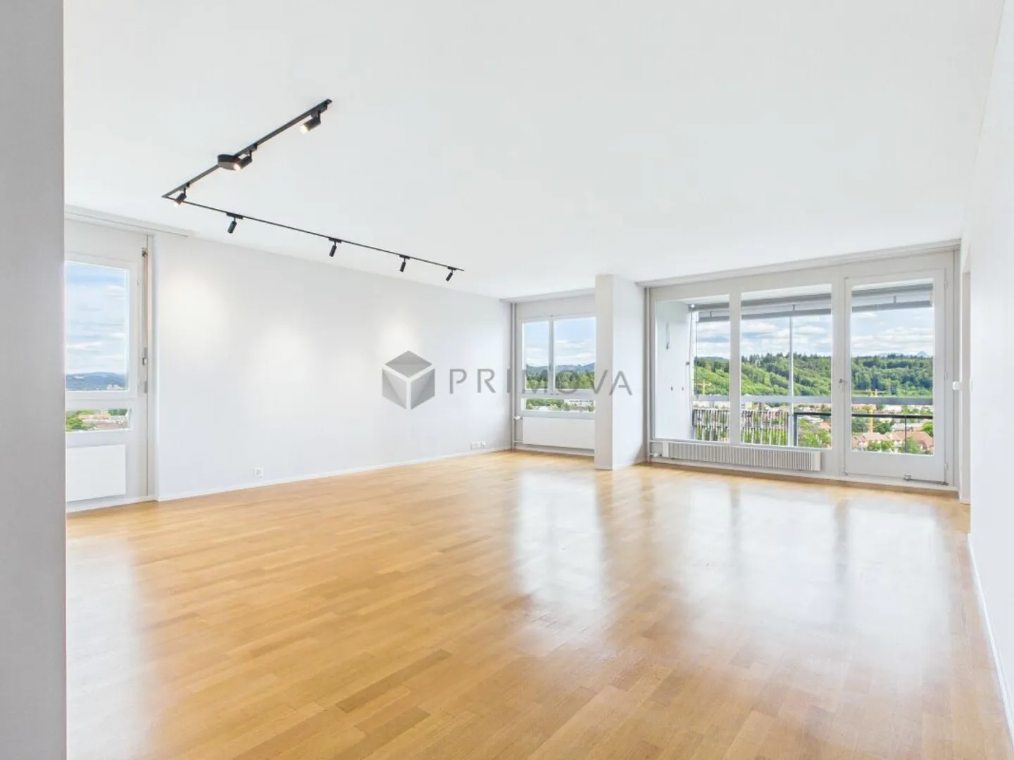 Urbaner Weitblick über Bern stilvoll wohnen im 19. Stock - Photo 2 sur 11
