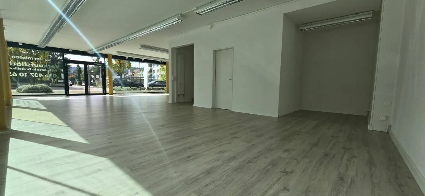 MOLTO CENTRALE SPAZIOSO E VERSATILE! - Foto 2 di 7