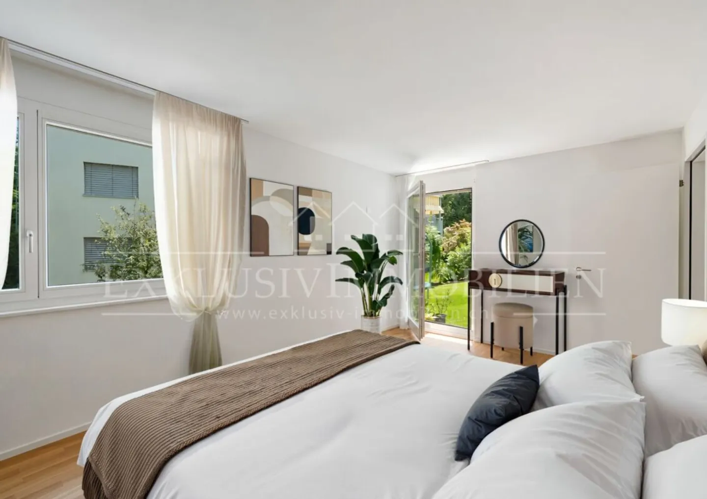 Your family paradise with spacious garden and adjacent playground - Photo 5 of 7