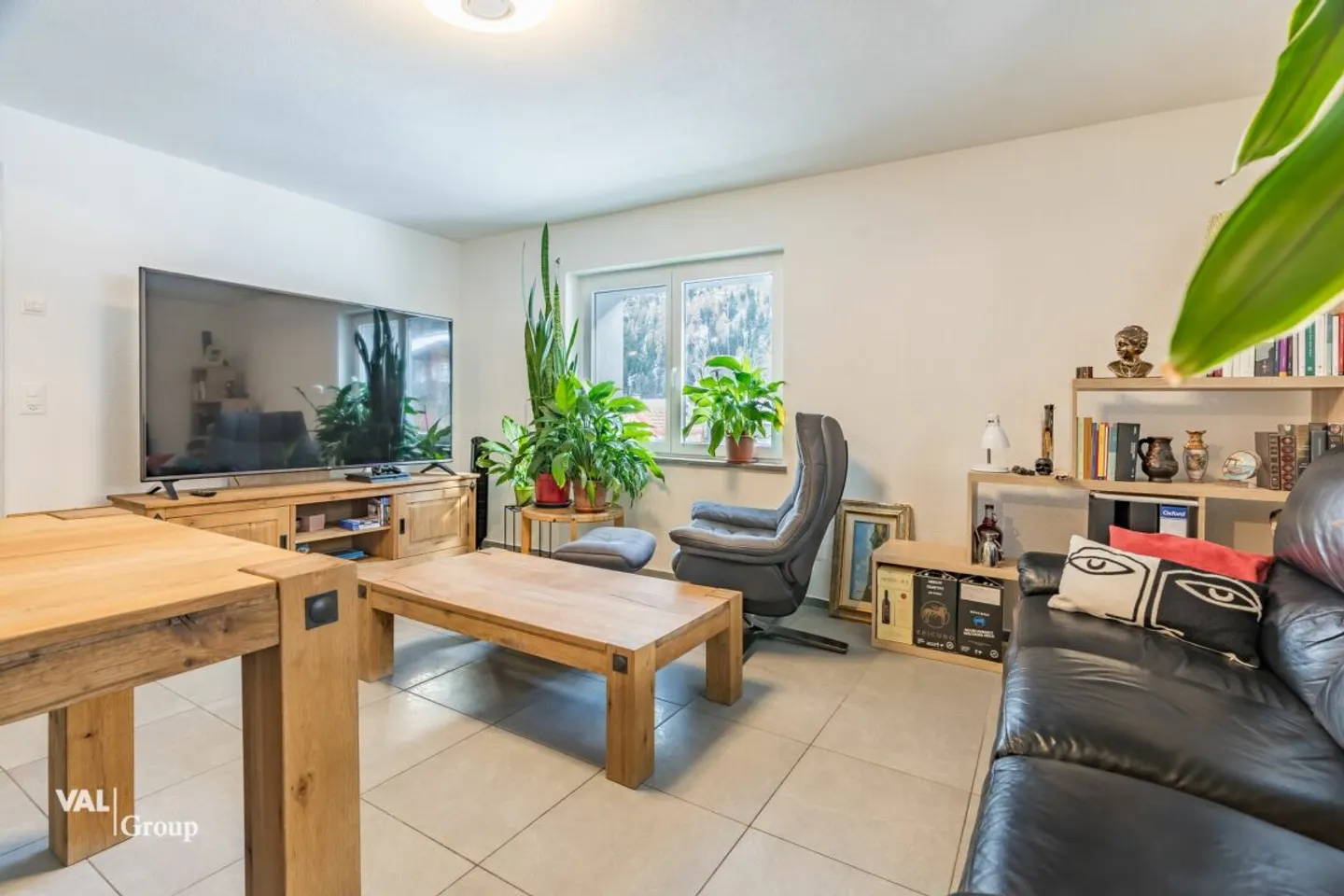 Casa moderna con entusiasmante opportunità di investimento - Foto 5 di 13