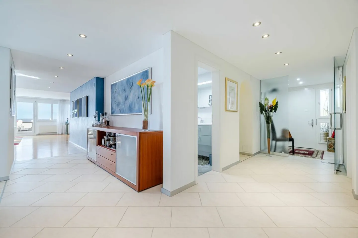 4.5-ZIMMER-TERRASSENRESIDENZ MIT 180°-BODENSEESICHT -  GROSSZÜGIG WOHNEN IN PRIVILEGIERTER HANGLAGE - Foto 2 di 13