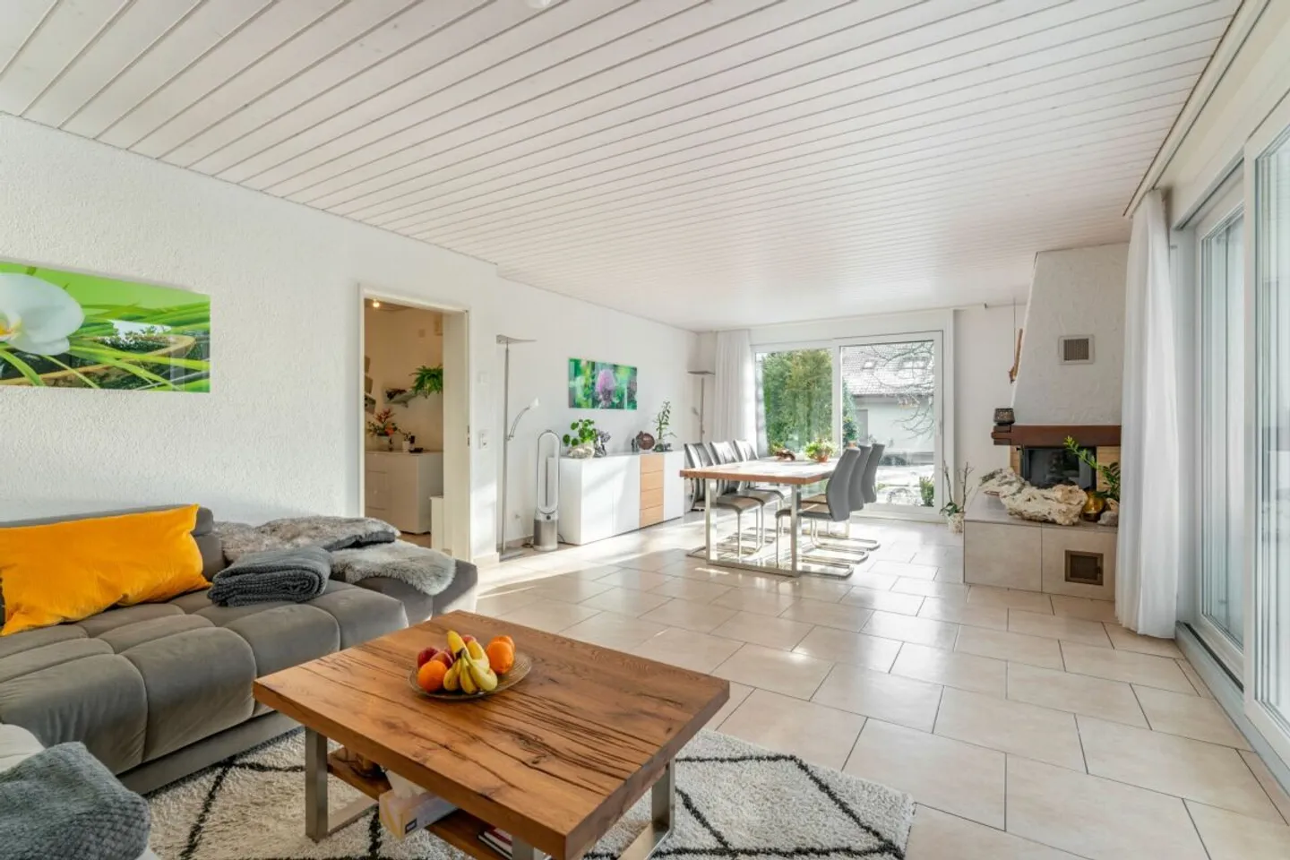 Family-friendly - spacious - well-kept - Photo 2 of 13