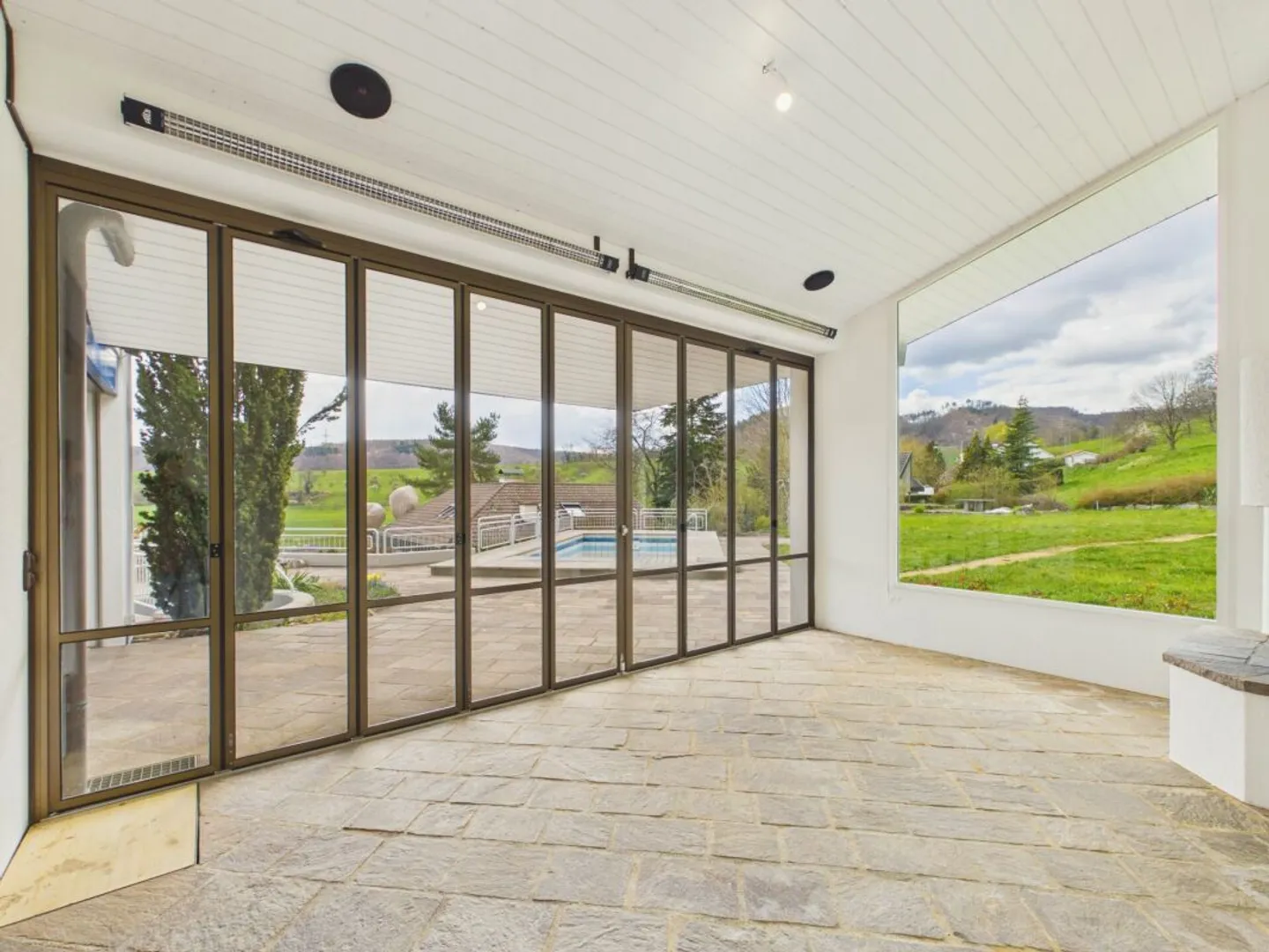 Luxurious Villa in Frenkendorf - Photo 12 of 13