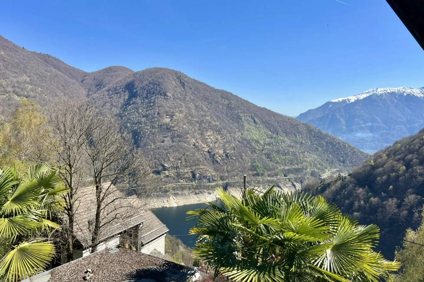 Charming Family Home with Vineyard - Photo 4 of 13