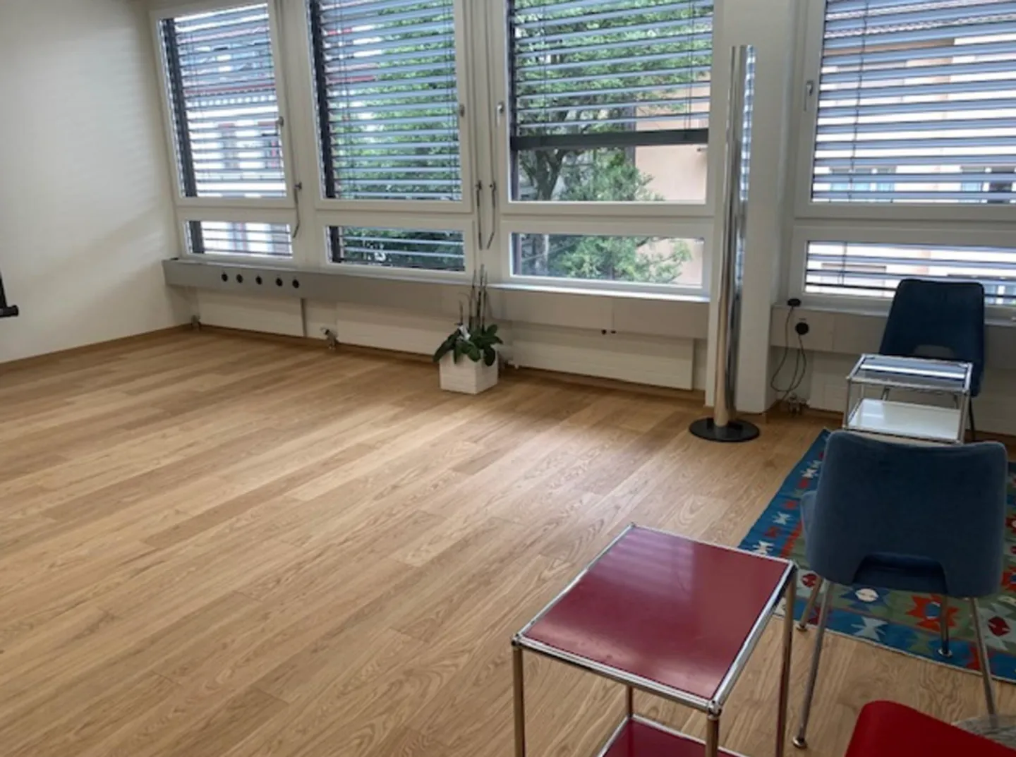 Praxisräume für Ärzte und Ärztinnen als Praxispartner, im Angestelltenverhältnis oder in der Selbständigkeit - Photo 6 of 8
