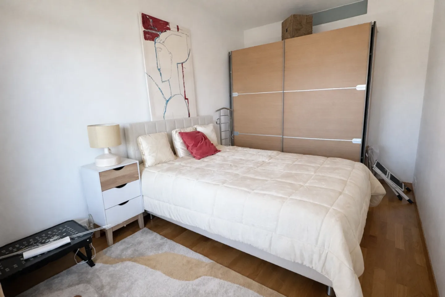 Renovated Apartment with Balcony - Photo 6 of 11