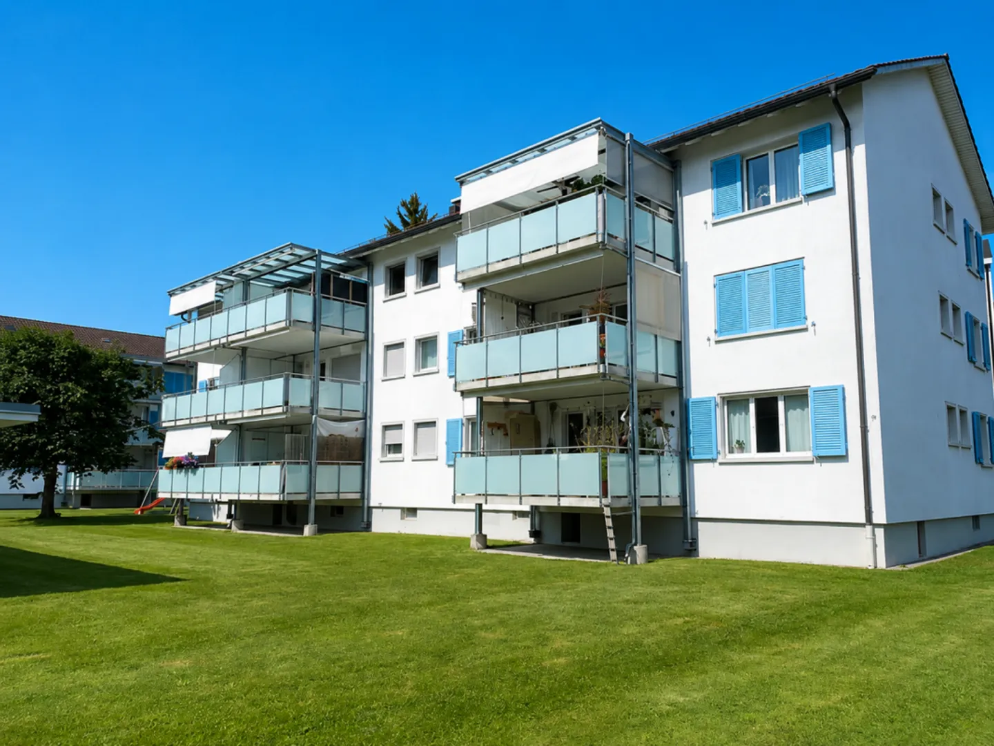 Spacious 4.5 Room Apartment with Large Balcony - Photo 1 of 9