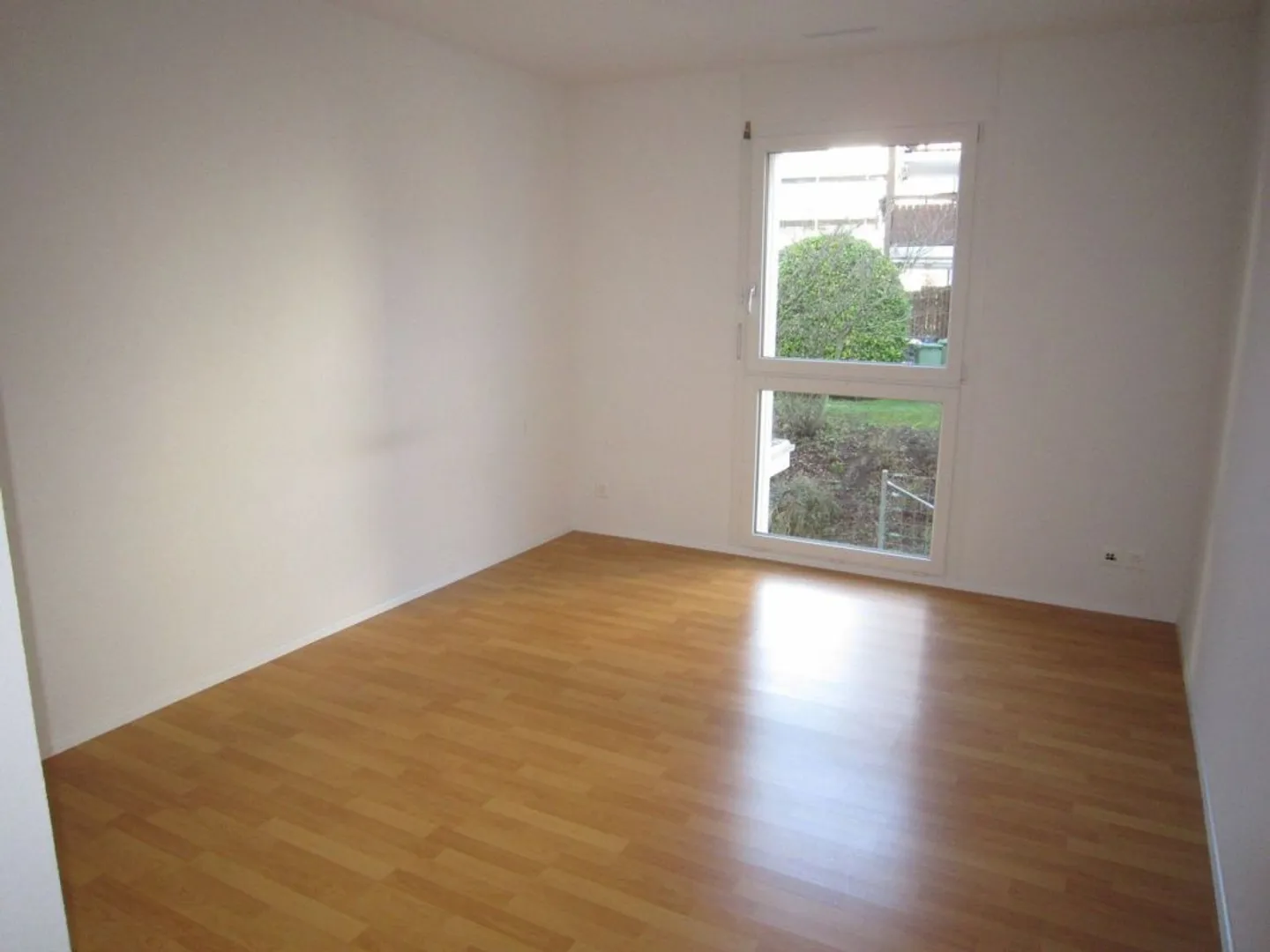 In the heart of Wolfhausen - Photo 7 of 12